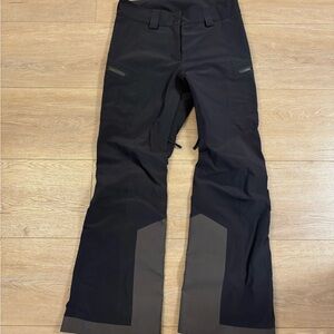 Aether Apparel Descent Women’s Slim Fit Waterproof Snow Pants in Black, Size S
